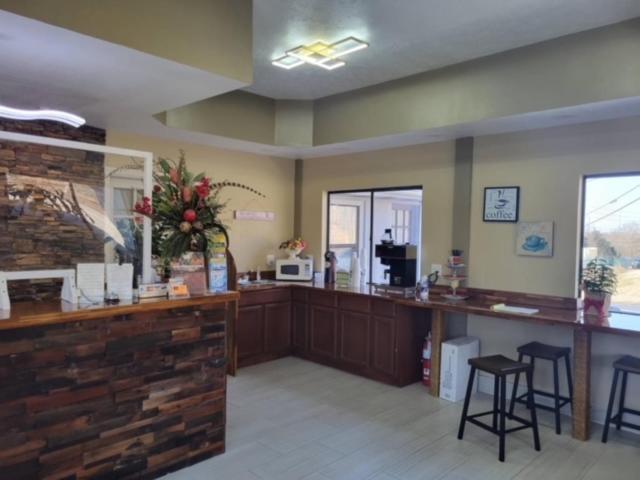 Smokies Inn - New Linens & Ultrafast Wifi - Friendliest Hospitality Guaranteed! Кодак Екстер'єр фото